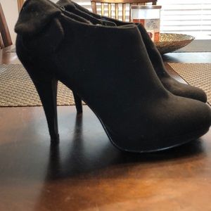 Size 6 ankle heels